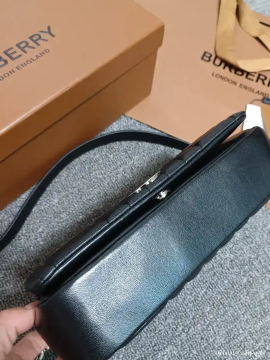 Official FirstBag Ru Small Bag Camera BURBERRY Lola 0513